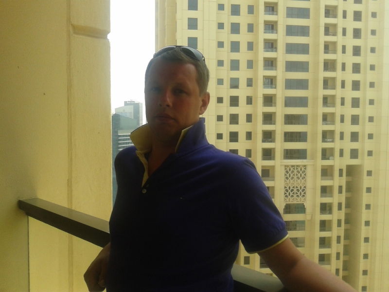 Михаил Тихонов