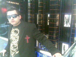 Артем Челышев