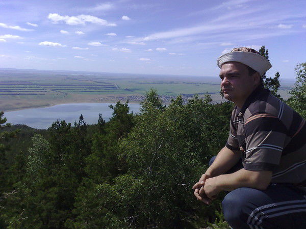 Виталий Иванов