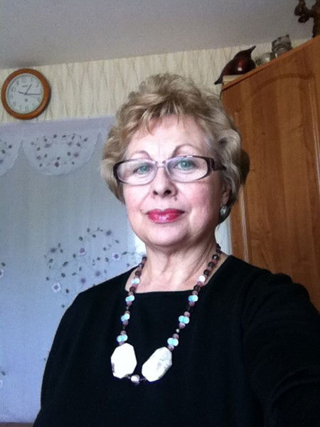 Вера Попова