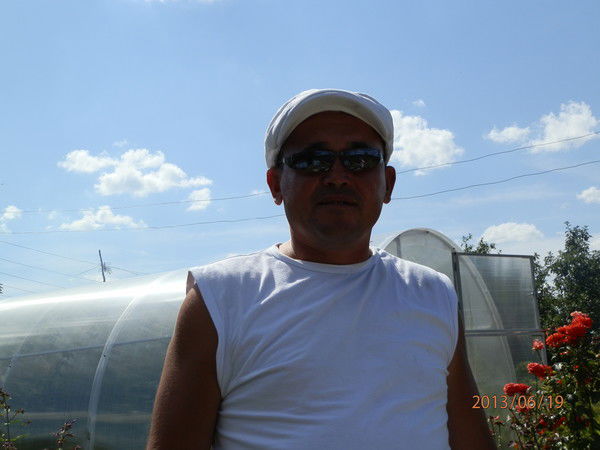 Володя Лазарев