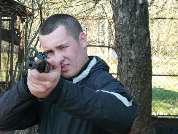 Денис Никонов