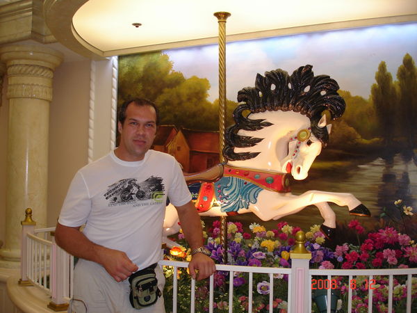 Владимир Попов