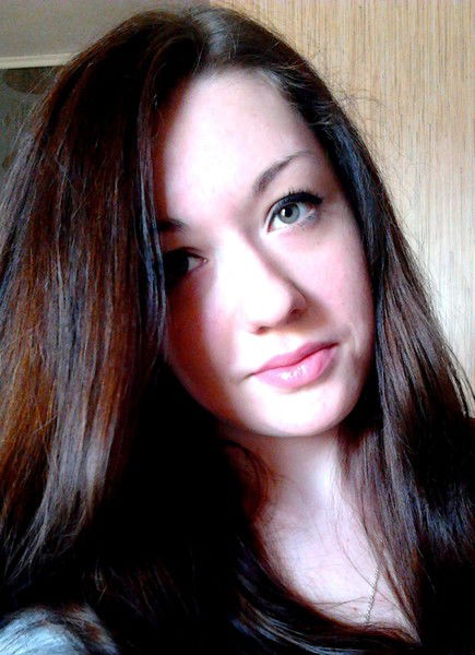 Настя Попова