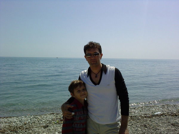 Александр Лавров