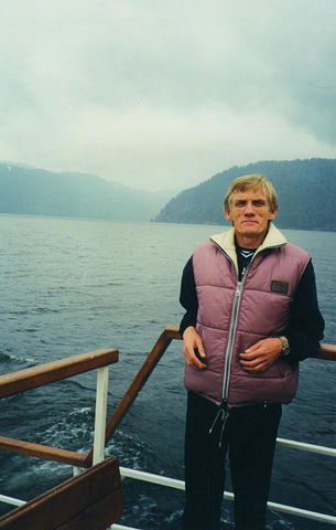 Александр Сухов