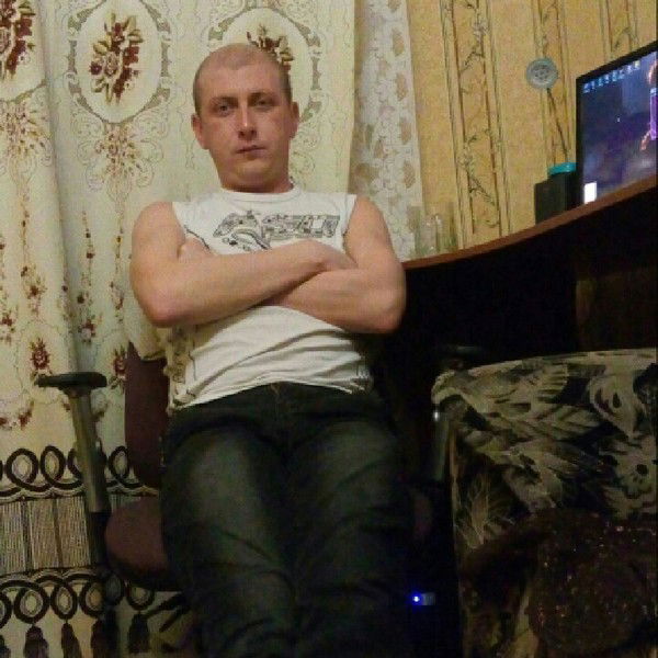 Максим Якушев