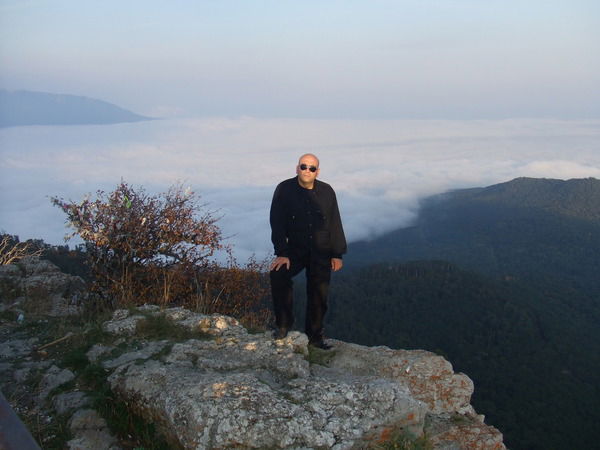 Карен Оганесян