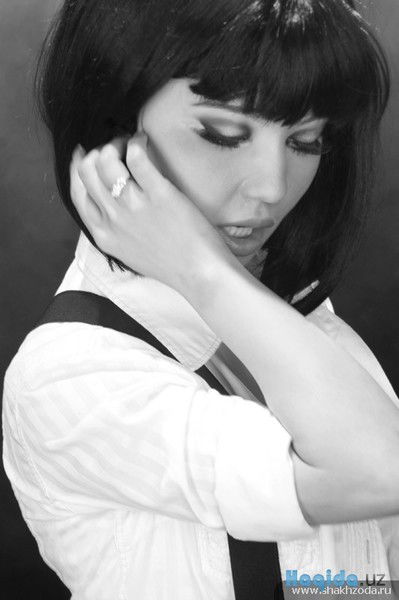 Мухлиса Бону