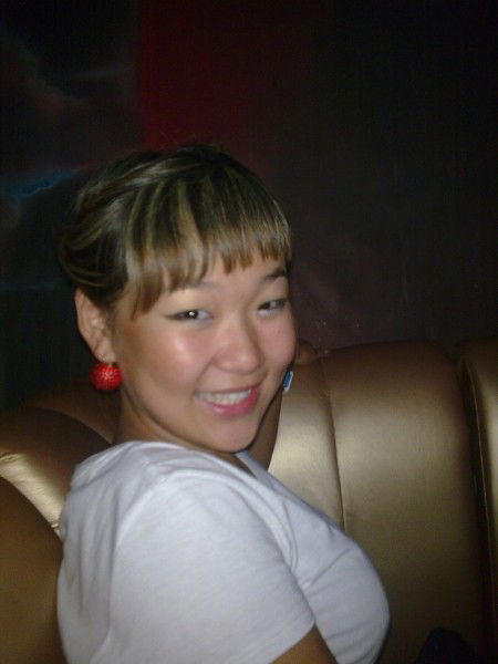 Оля Очирова