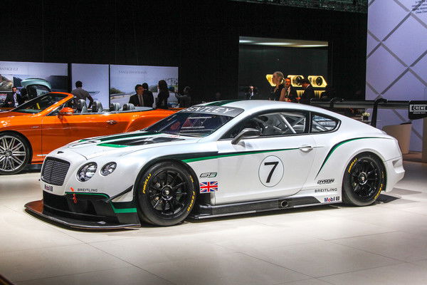 Азамат Асанов