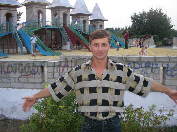 Александр Алиев