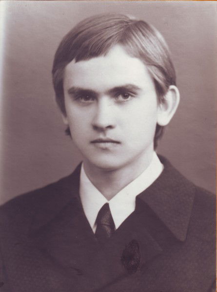 Валерий Петров