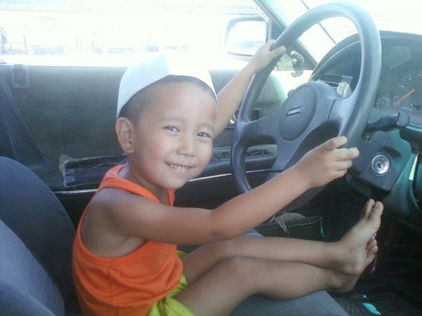 Сандугаш Муздакбаева