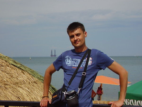 Олег Петров