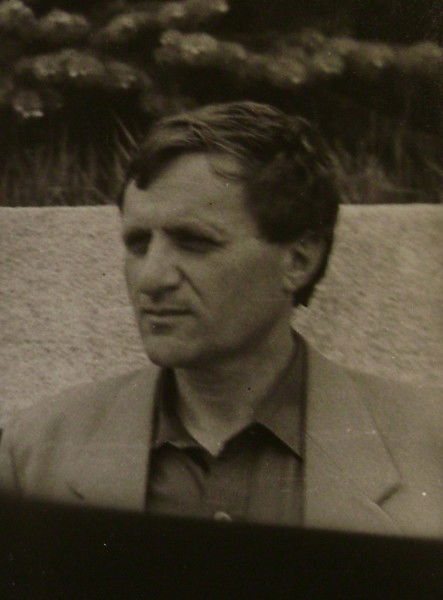 Виктор Попов