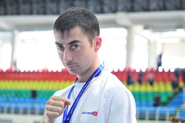 Бехзод Зоиров