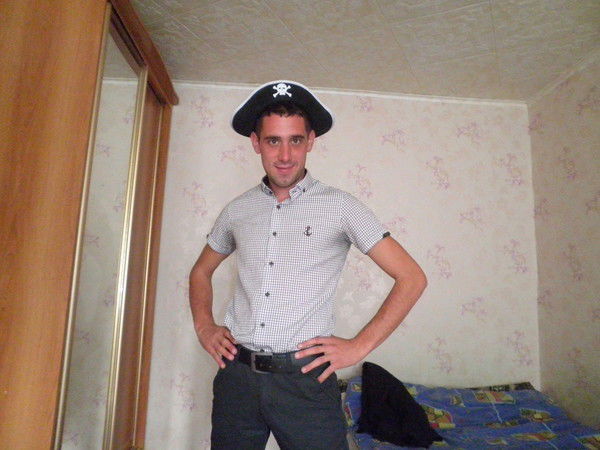 Даниил Звездин