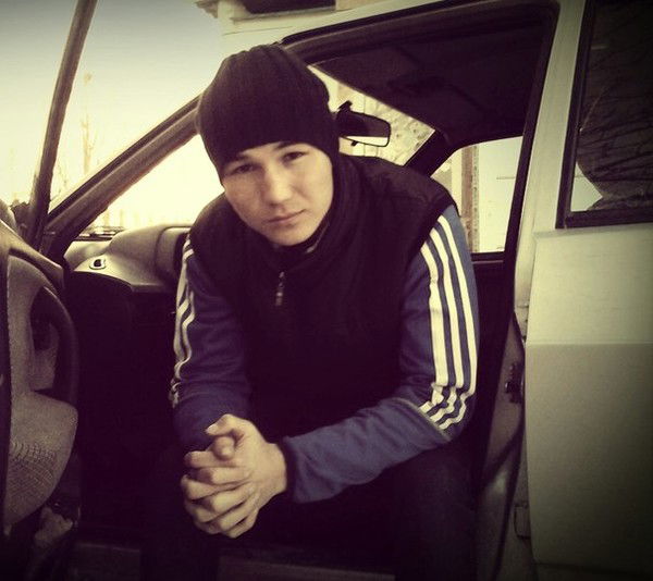 Улыкбек __ __ __ _ __