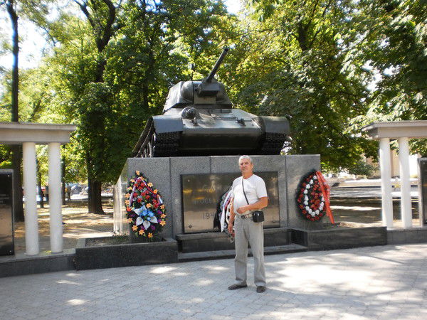 Владимир Антипов