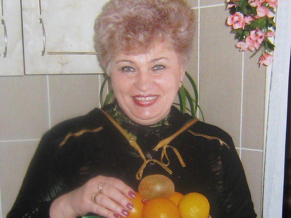 Лана Тенетова