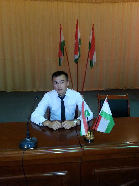 Азиз Эшматов