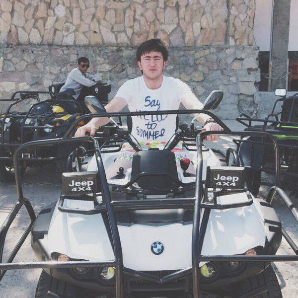 Тимур Дадажанов