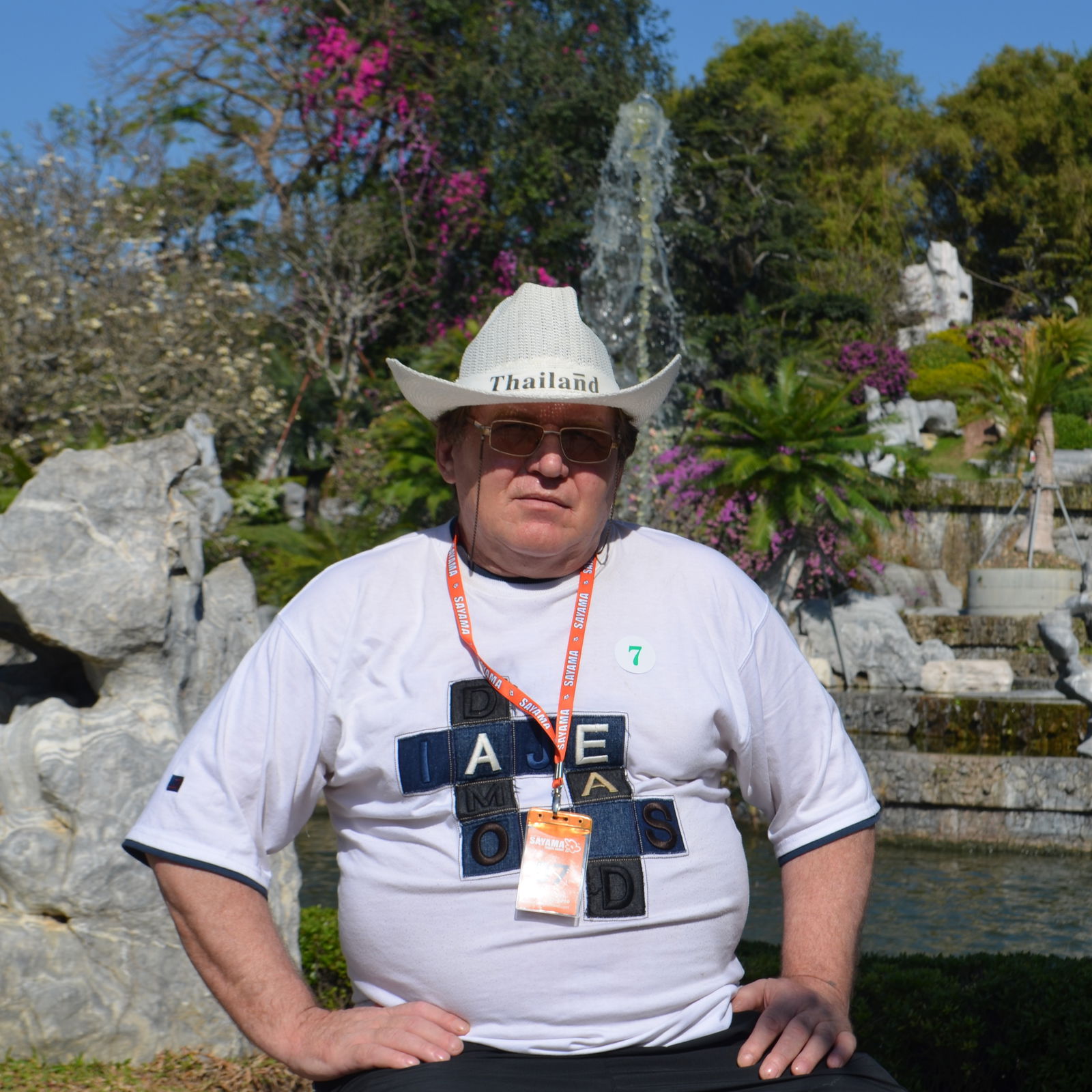 Виктор Сазонов