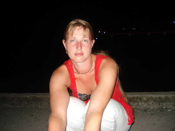 Анна Захарова