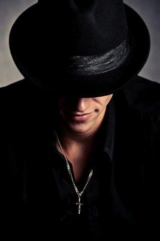 Александр ************