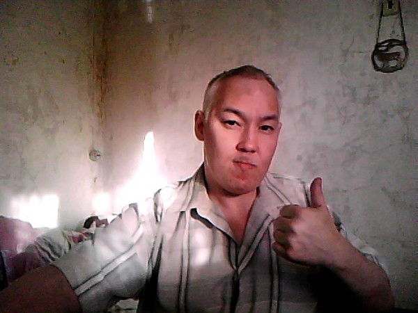 Денис Адамов