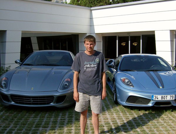 Денис Власов