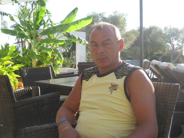 Ришат Ахраров