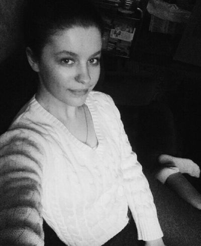 Даша Попова