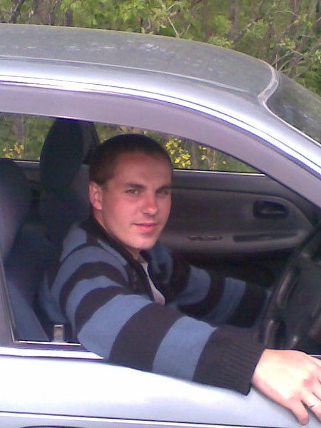 Павел Подернев