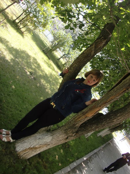 Елена Костюченко