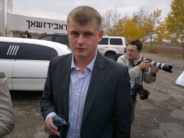 Виталя Муратов