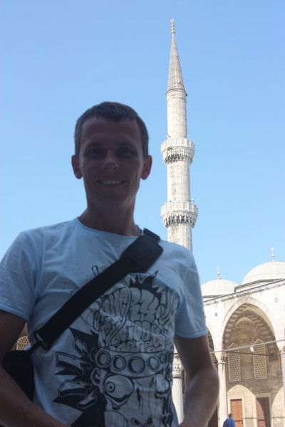 Сергей Антонов