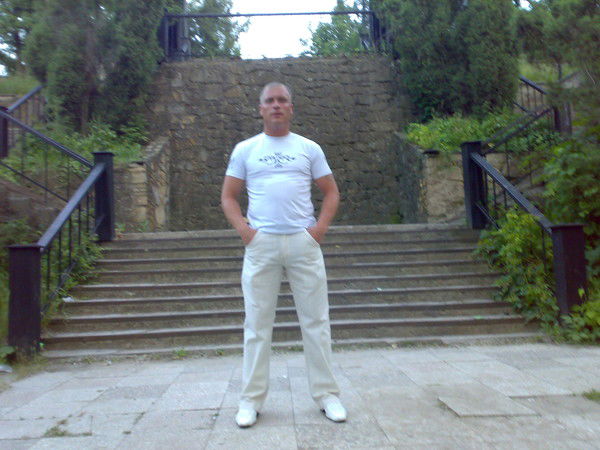 Денис Хрусталёв