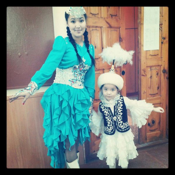 Ботик Сакенова