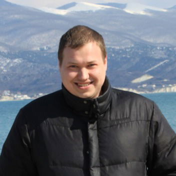 Максим Лакомов