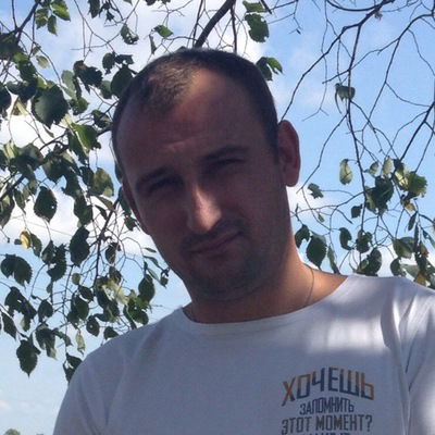 Александр Николаев