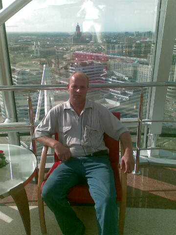 Василий Опарин