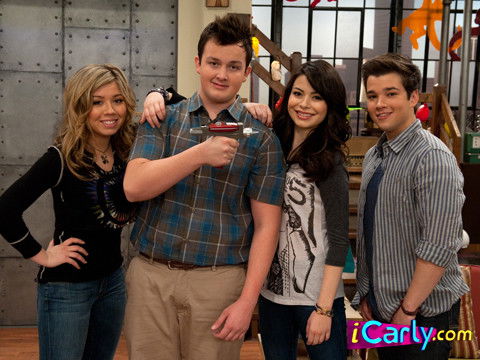 Малика Султанова