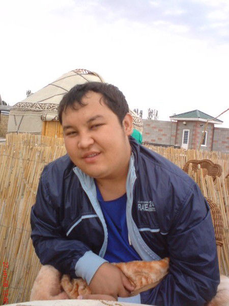 Асанмолдоев Фархат