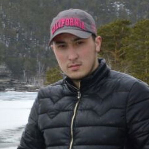 Есен Ахметов