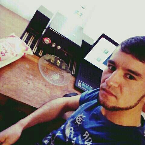 Девчонки Поцелуйте Экран Когда Я Онлайн