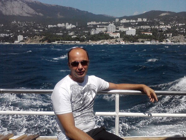 Александр Иванов