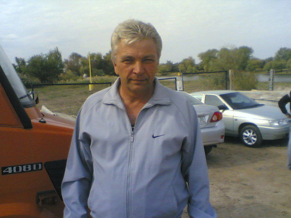 Николай Камонин