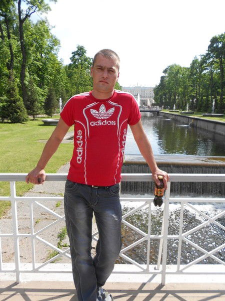 Олег Казначеев